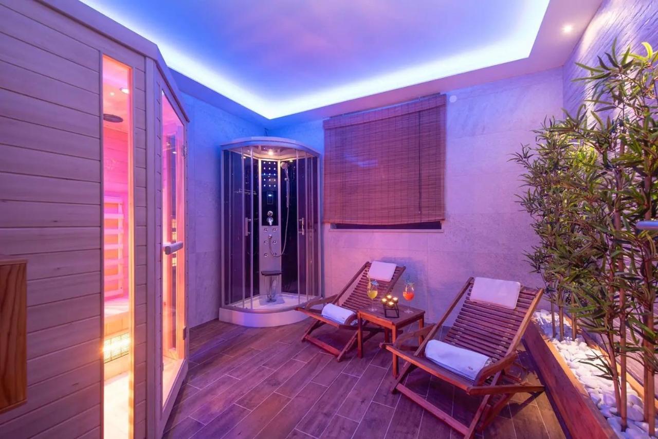 Family Friendly Apartments With A Swimming Pool Sveti Filip I Jakov, Biograd - 19325 Esterno foto