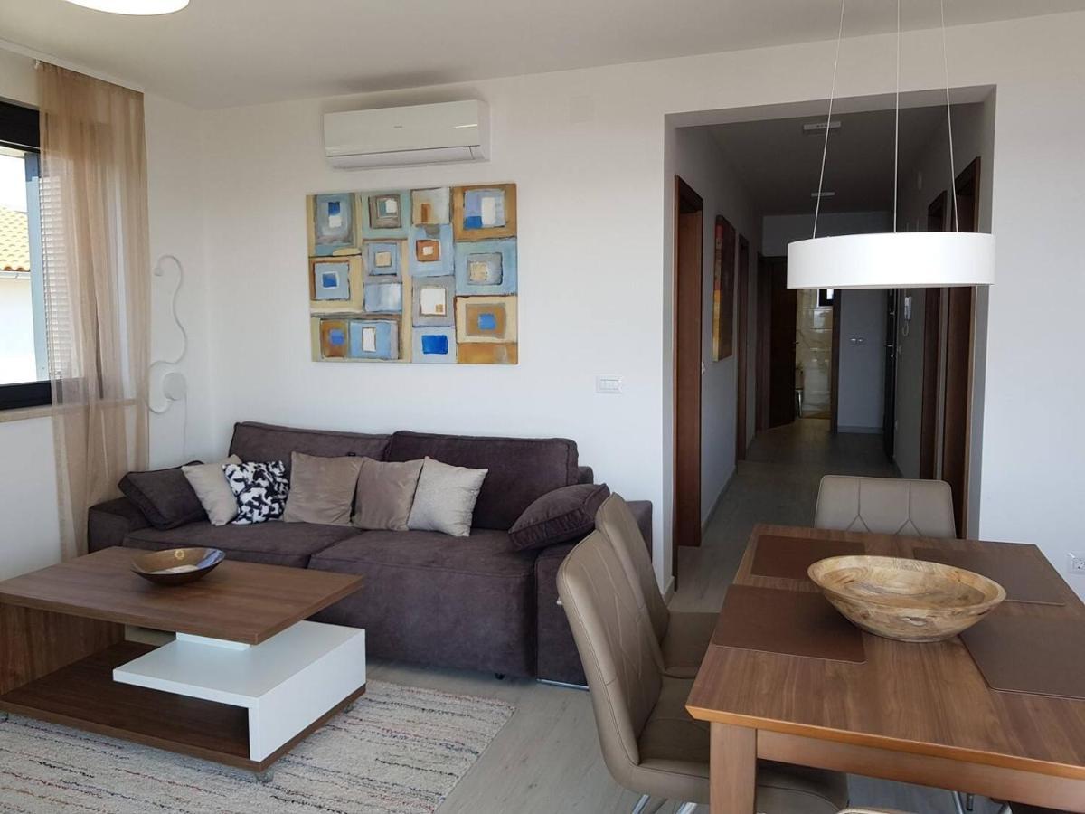 Family Friendly Apartments With A Swimming Pool Sveti Filip I Jakov, Biograd - 19325 Esterno foto